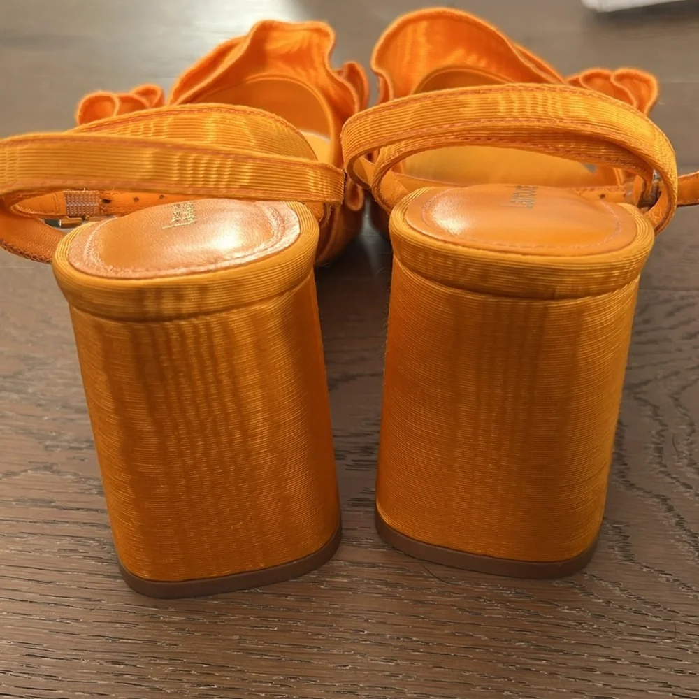 NEW Larroude Orange Selena Ruffle Sandal NWB - Picture 2 of 13